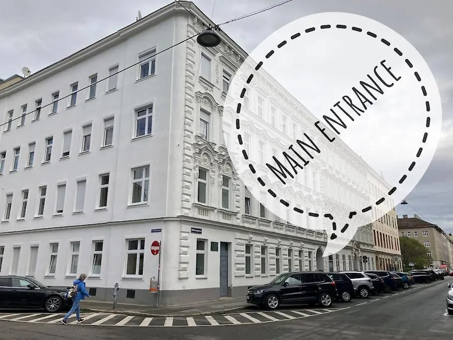 Vintage Charm Near Main Station Apartment Vienna